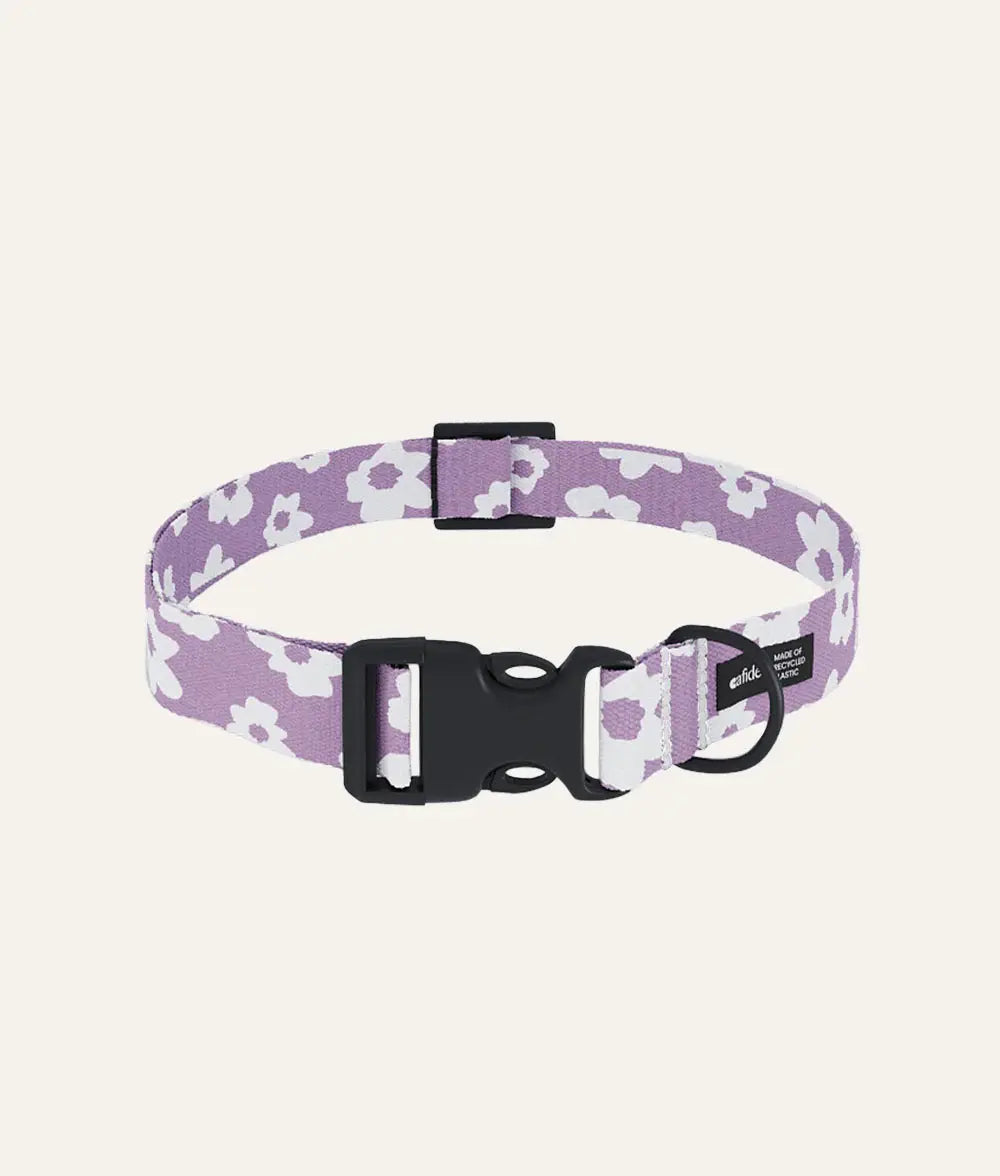 Collier en violet à fleurs